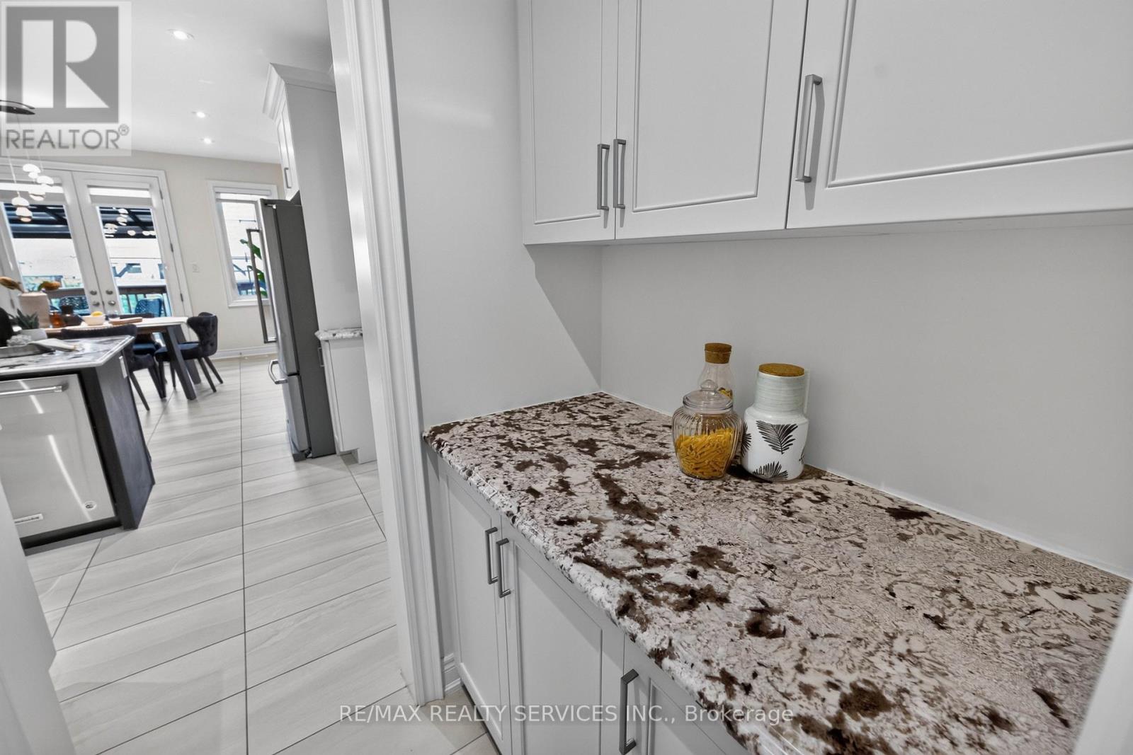 3 Blue Silo Way, Brampton, ON photo 12