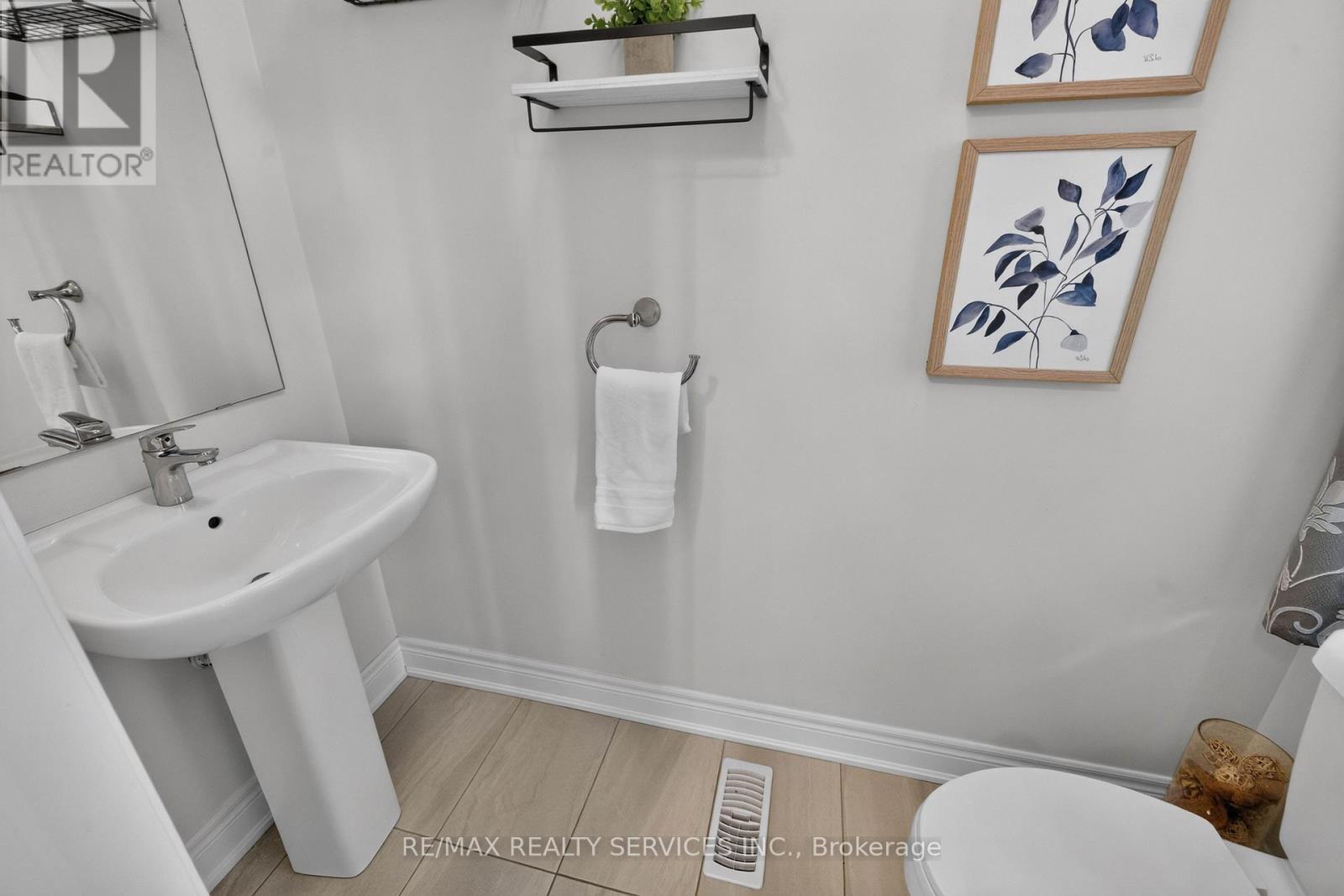 3 Blue Silo Way, Brampton, ON photo 16