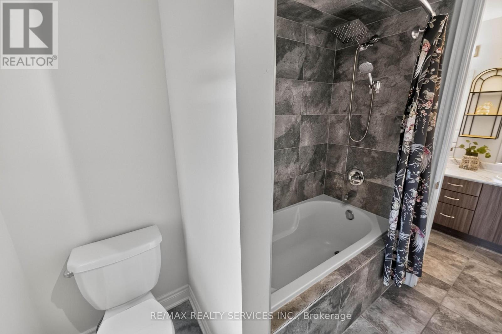3 Blue Silo Way, Brampton, ON photo 25