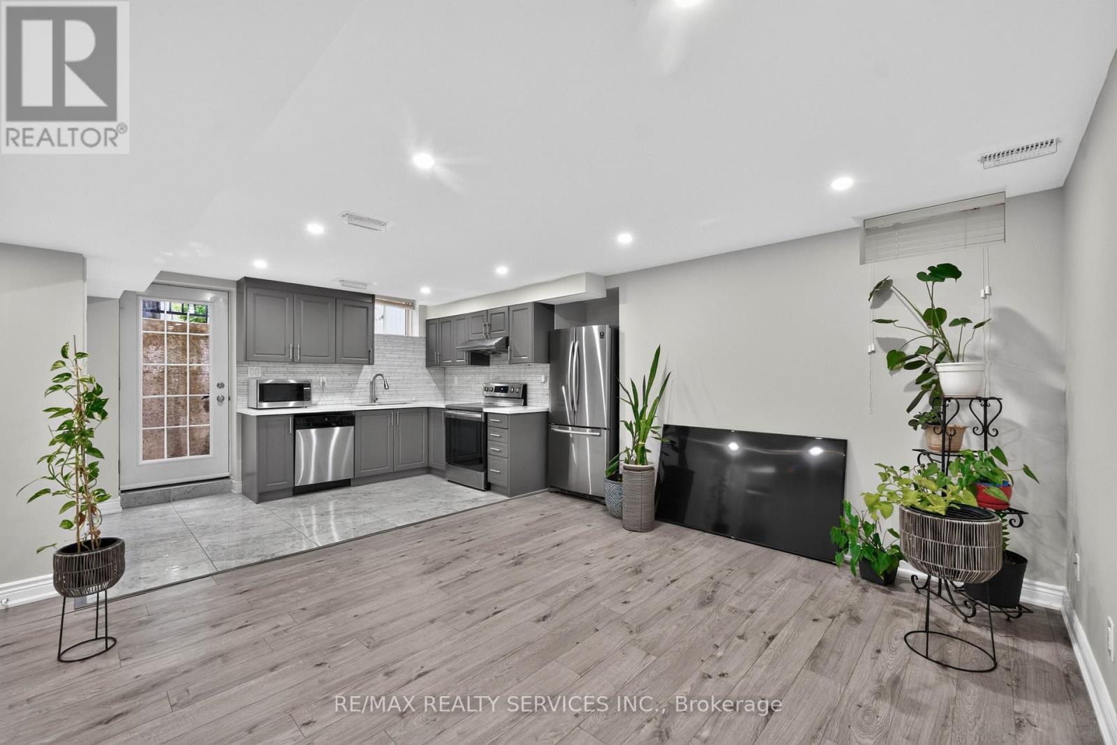 3 Blue Silo Way, Brampton, ON photo 37