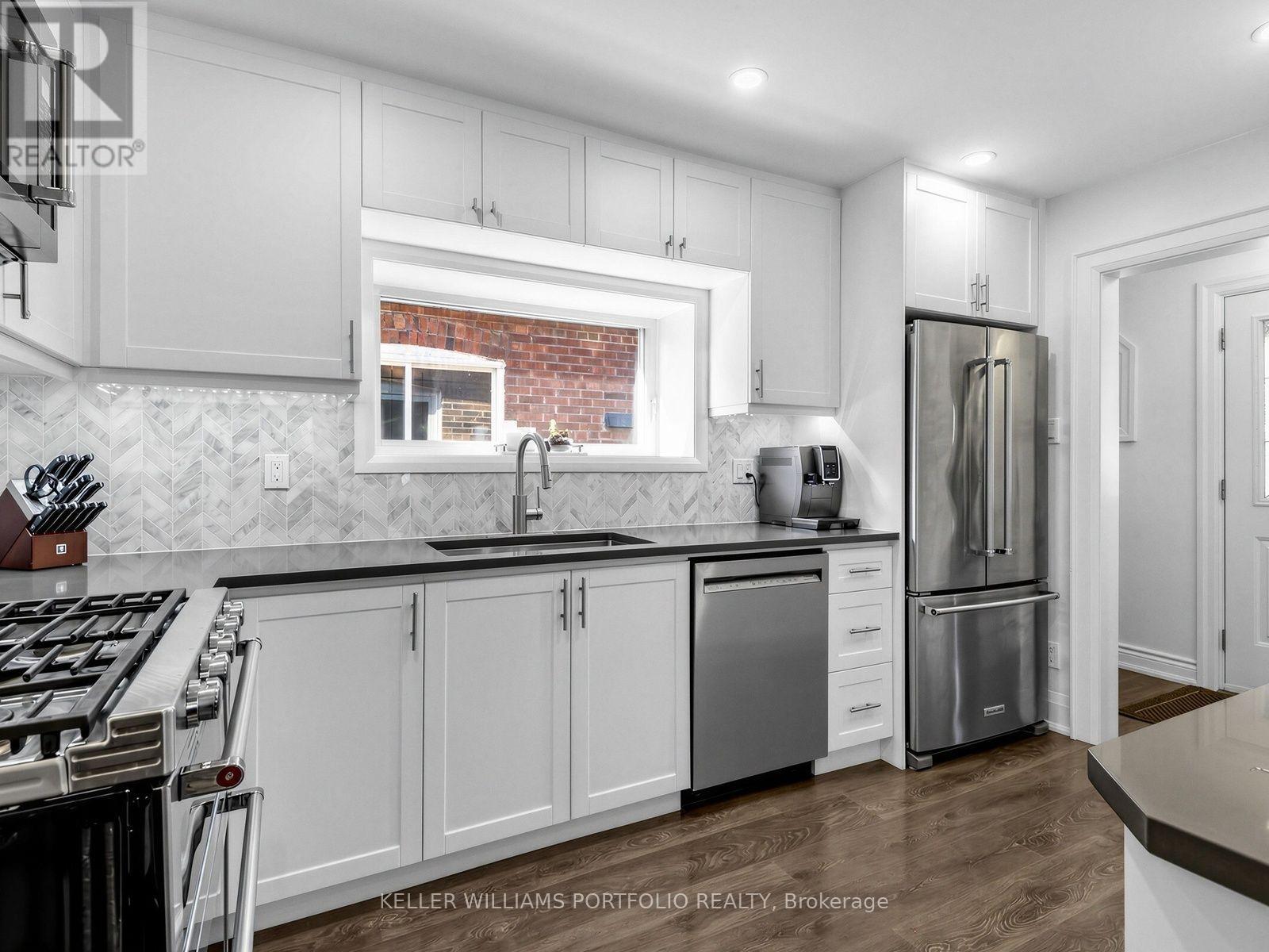 163 Lambton Avenue, Toronto, ON photo 12