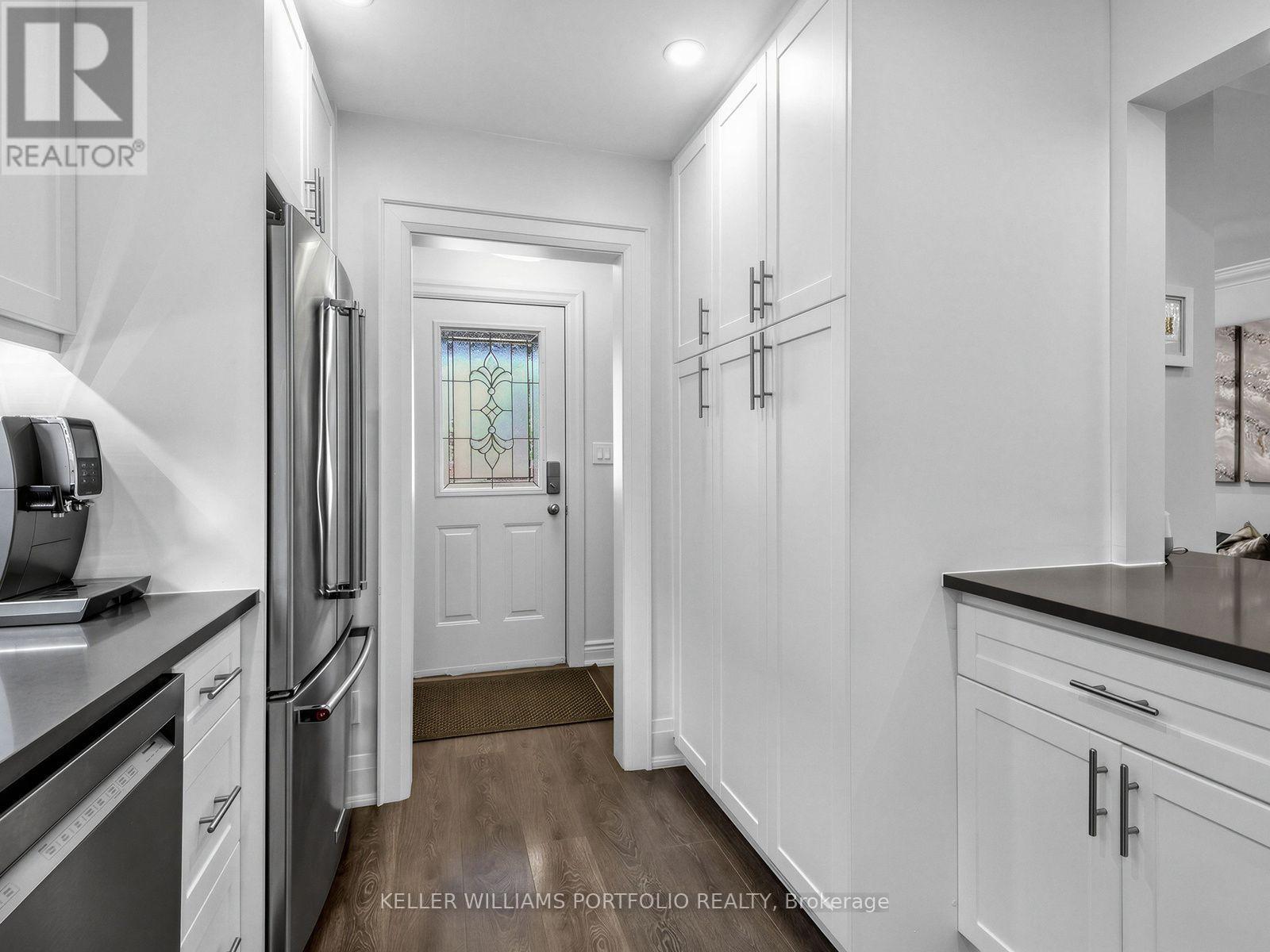 163 Lambton Avenue, Toronto, ON photo 13