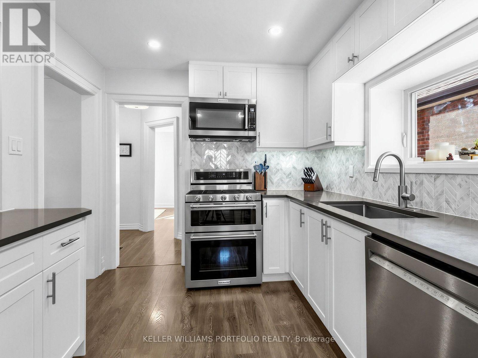 163 Lambton Avenue, Toronto, ON photo 14