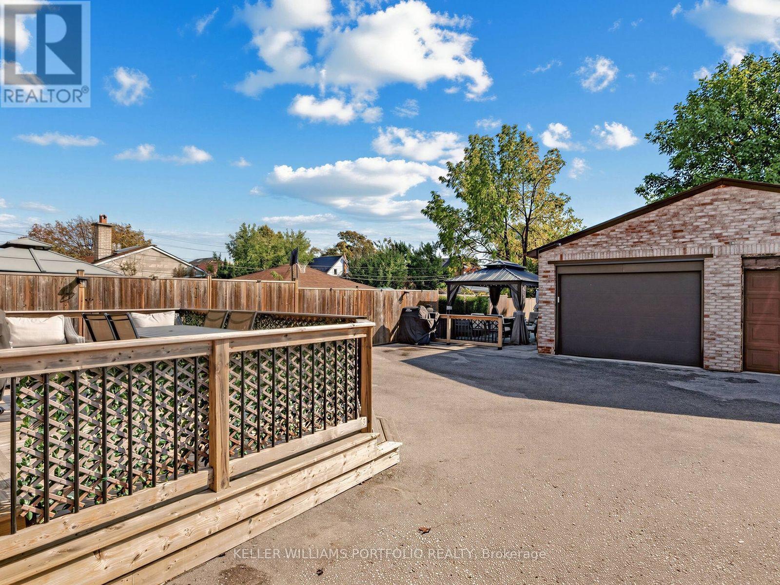 163 Lambton Avenue, Toronto, ON photo 28