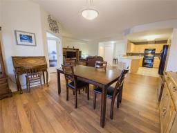 323 457 9th., Street, Brandon, MB R7A3K8 Photo 10