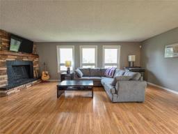 21 Kasiurak Bay, Brandon, MB R7A6H8 Photo 6