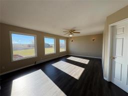 140049 109 Road W, Dauphin, MB R7N2V4 Photo 13