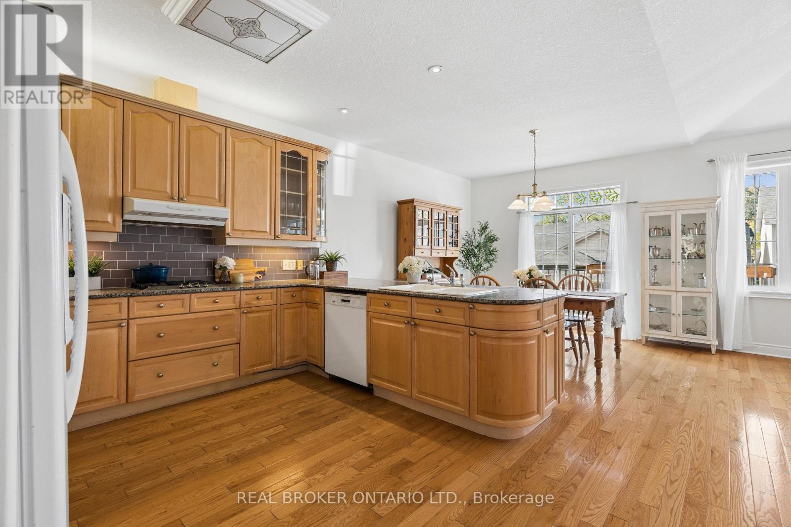195 Jolliffe Avenue — photo 13