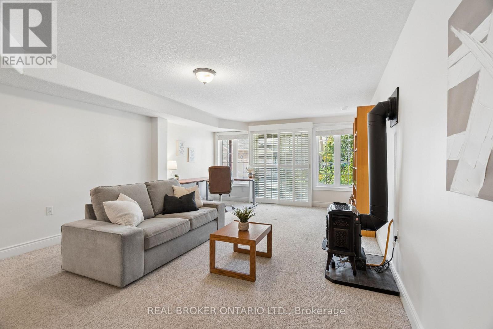 195 Jolliffe Avenue — photo 34