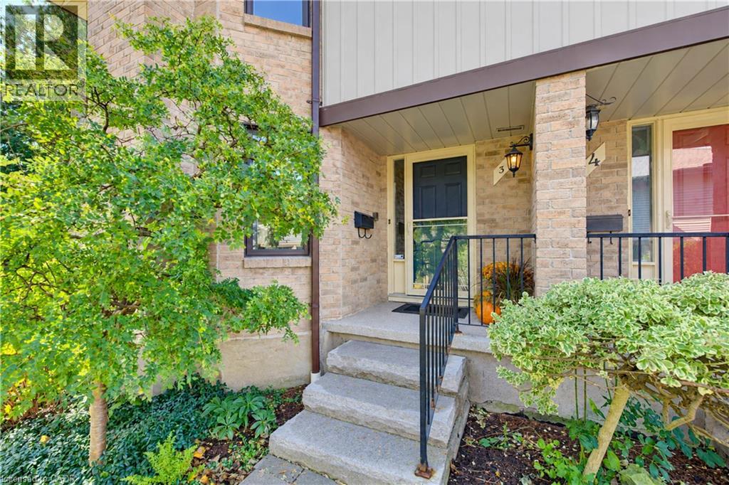 406 CRAIGLEITH Drive Unit# 3 — photo 3