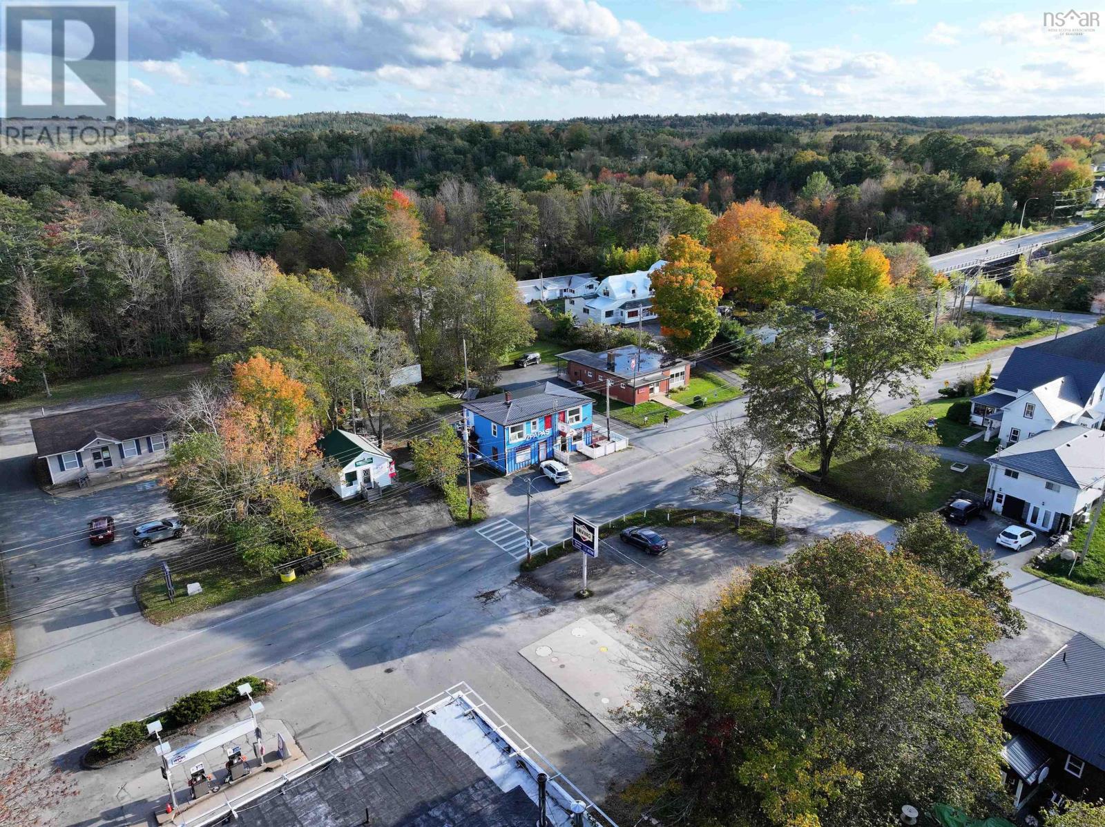 5257 Highway 10 - 16