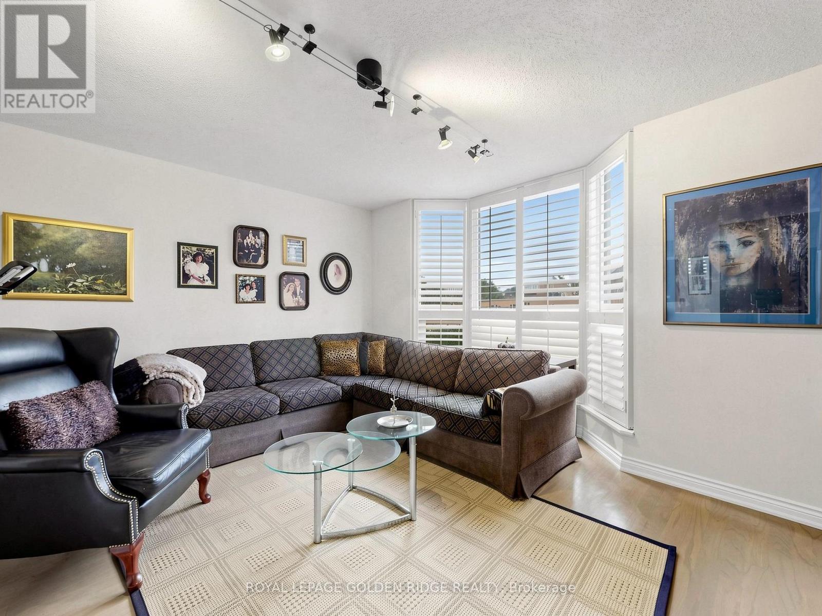 65 Spring Garden Avenue — photo 18