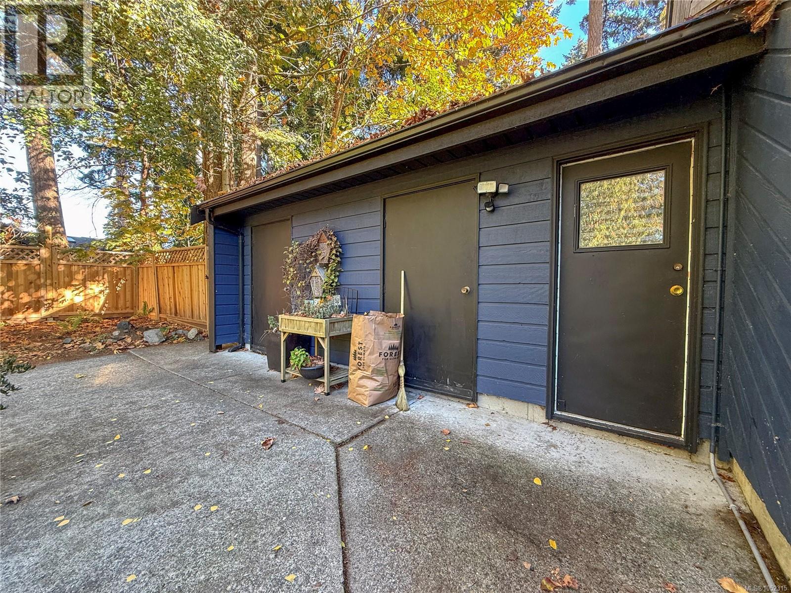 3836 Sutil Rd - 43
