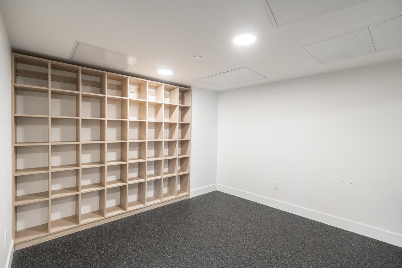 Photo of 208 3528 146A STREET 35