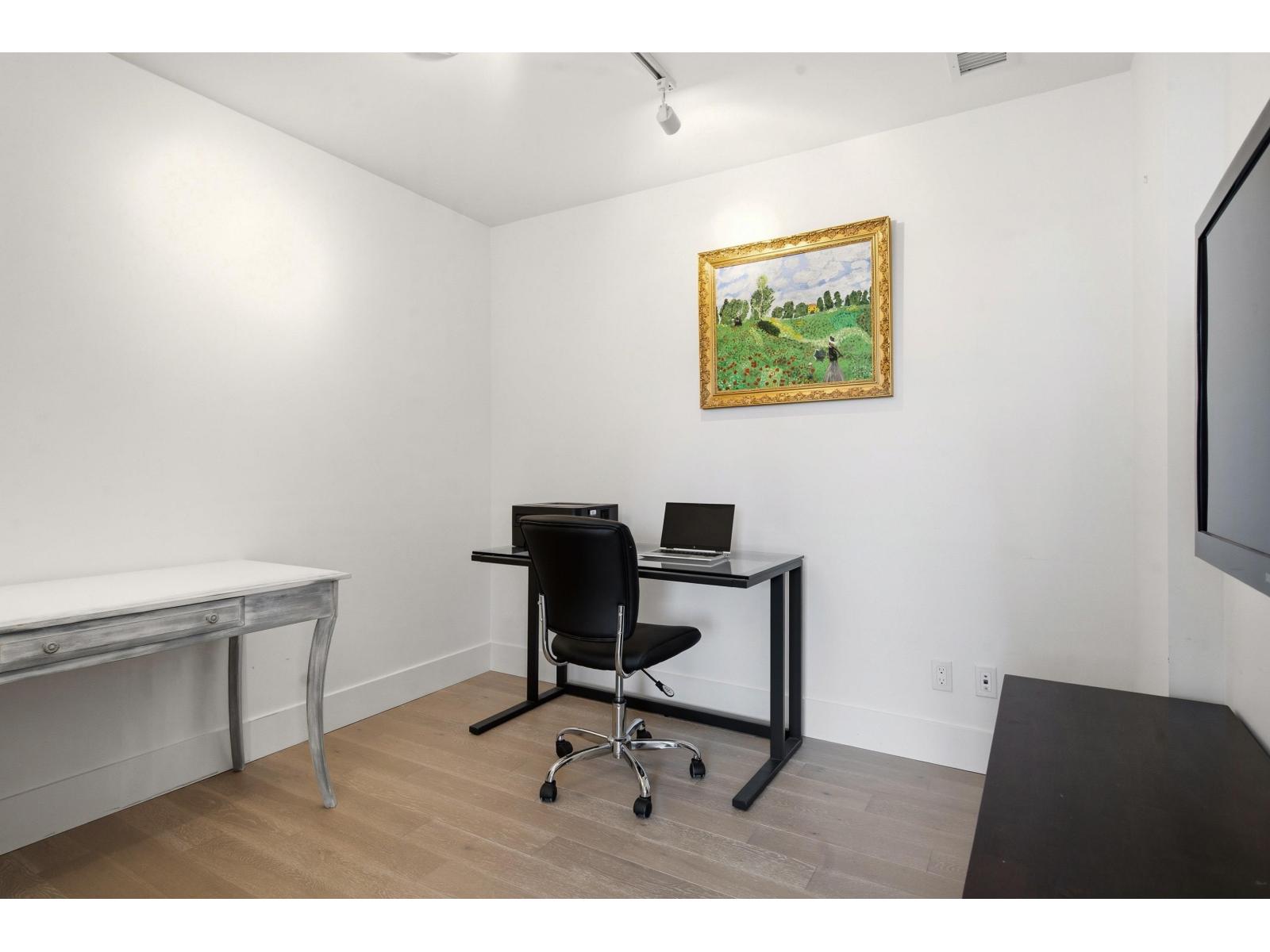 509 1501 VIDAL STREET, White Rock - Image 1