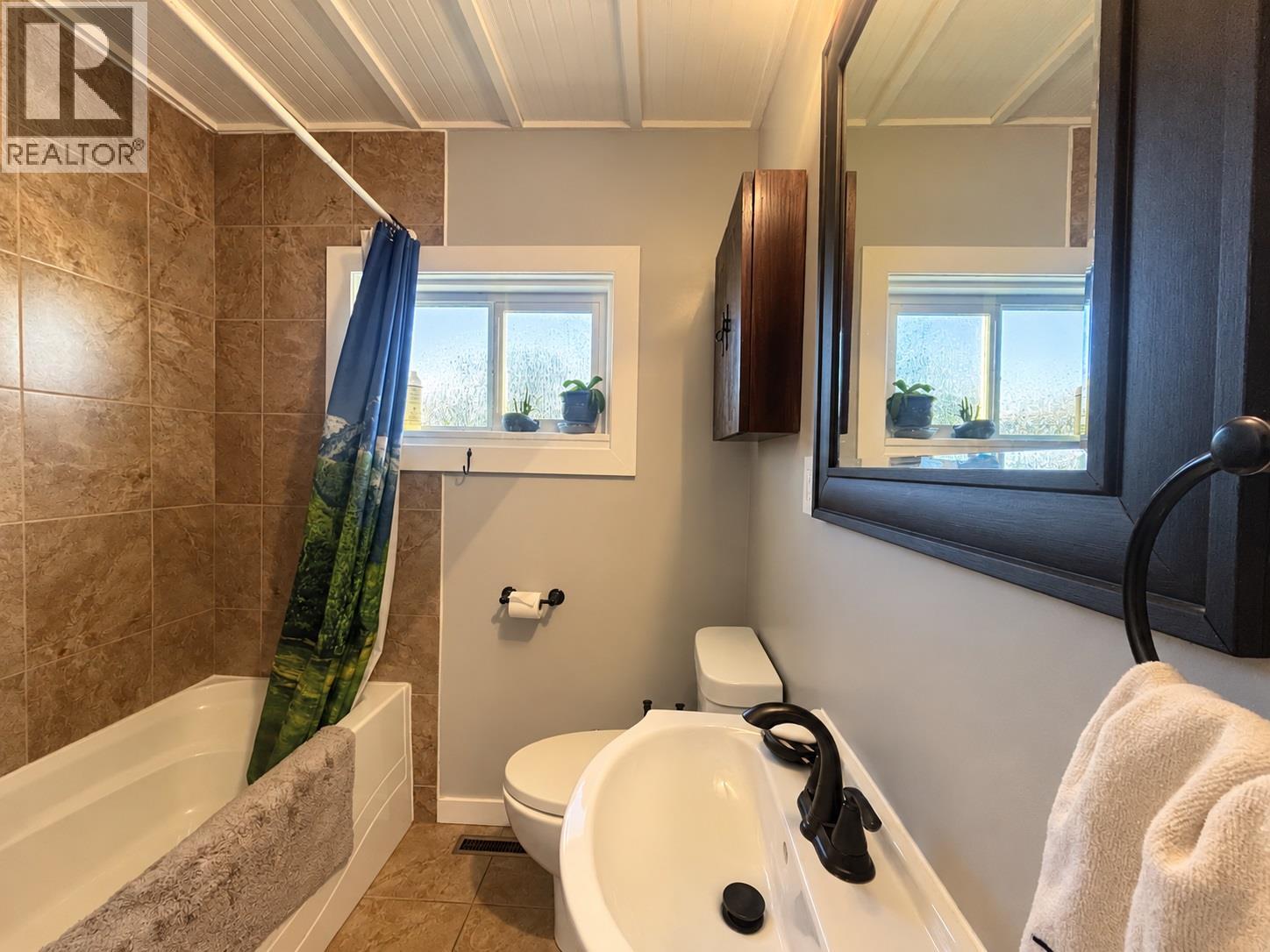 266 CHESTNUT Avenue - 13