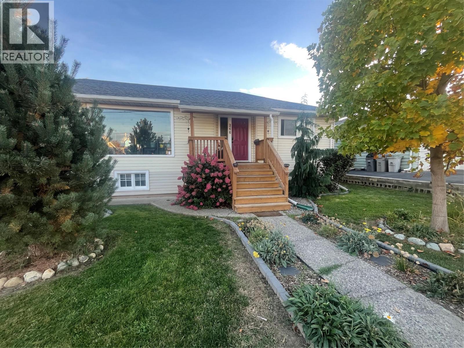 266 CHESTNUT Avenue - 44