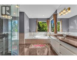 1729 Hampton Drive, Coquitlam, BC V3E3C9 Photo 30