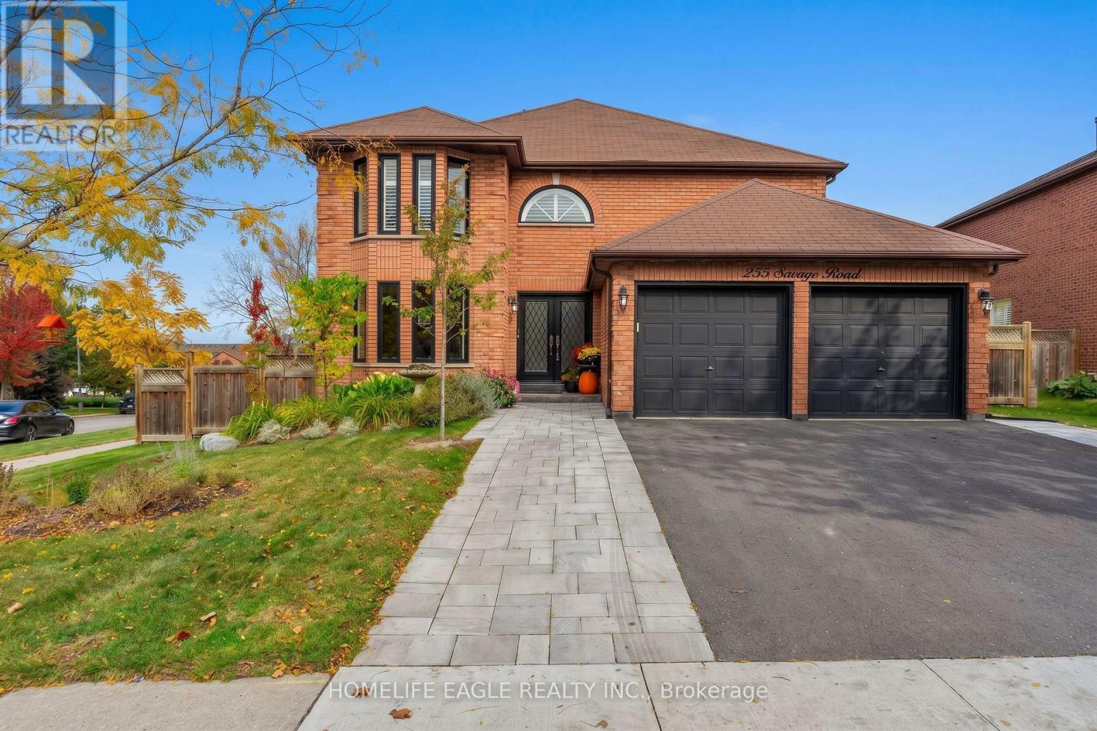 255 Savage Road, Newmarket, ON photo 1