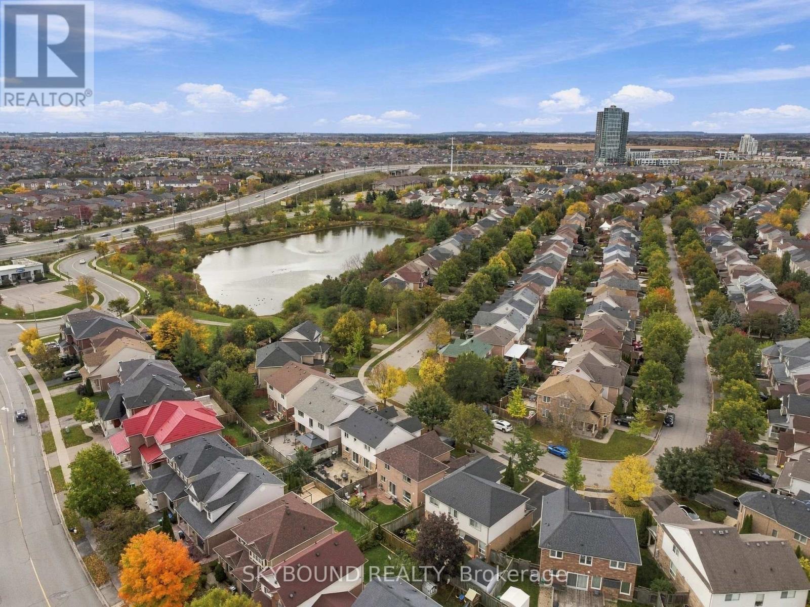 51 THORPE CRESCENT - 45