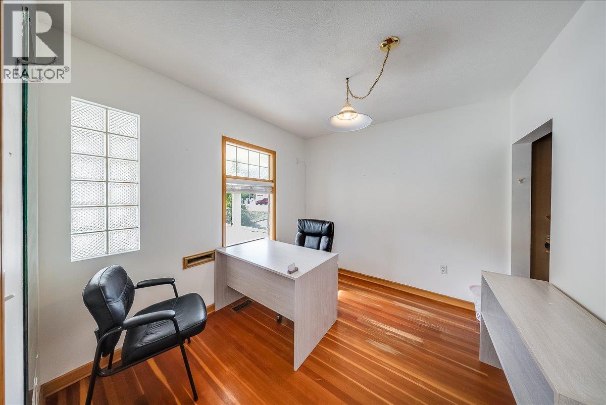  2009 Columbia Avenue, Castlegar - Image 1