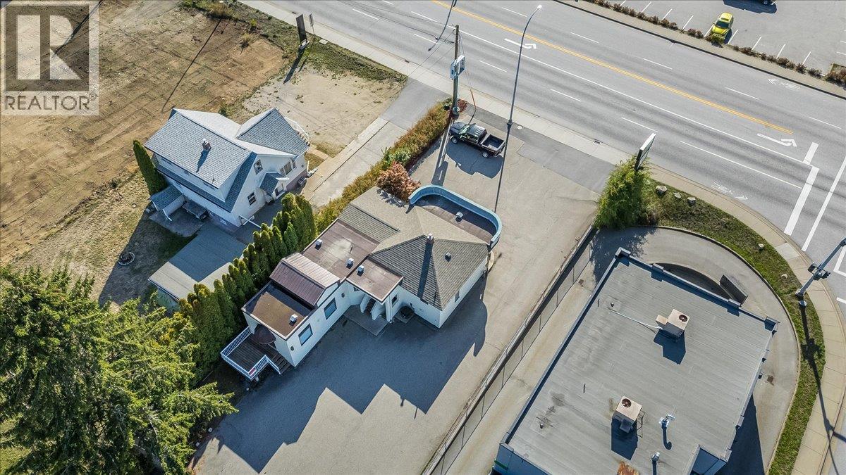 2009 Columbia Avenue, Castlegar - Image 1