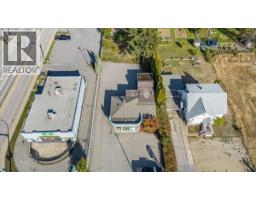 2009 Columbia Avenue, Castlegar, BC V1N2W9 Photo 39