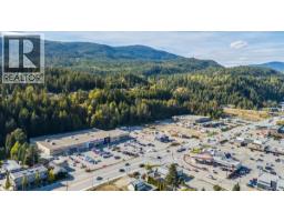 2009 Columbia Avenue, Castlegar, BC V1N2W9 Photo 41