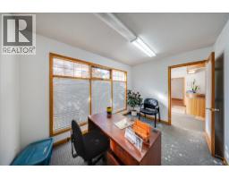 2009 Columbia Avenue, Castlegar, BC V1N2W9 Photo 9