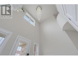 Bathroom - Upper Unit - 2023 Jubilee Drive, London North, ON N6G0H7 Photo 6