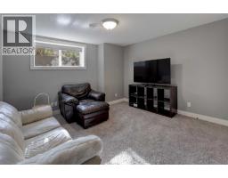 68 Victoria Cross Boulevard SW - photo 23