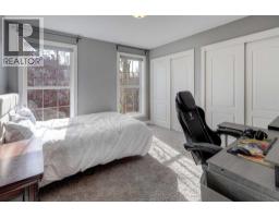 68 Victoria Cross Boulevard SW - photo 13