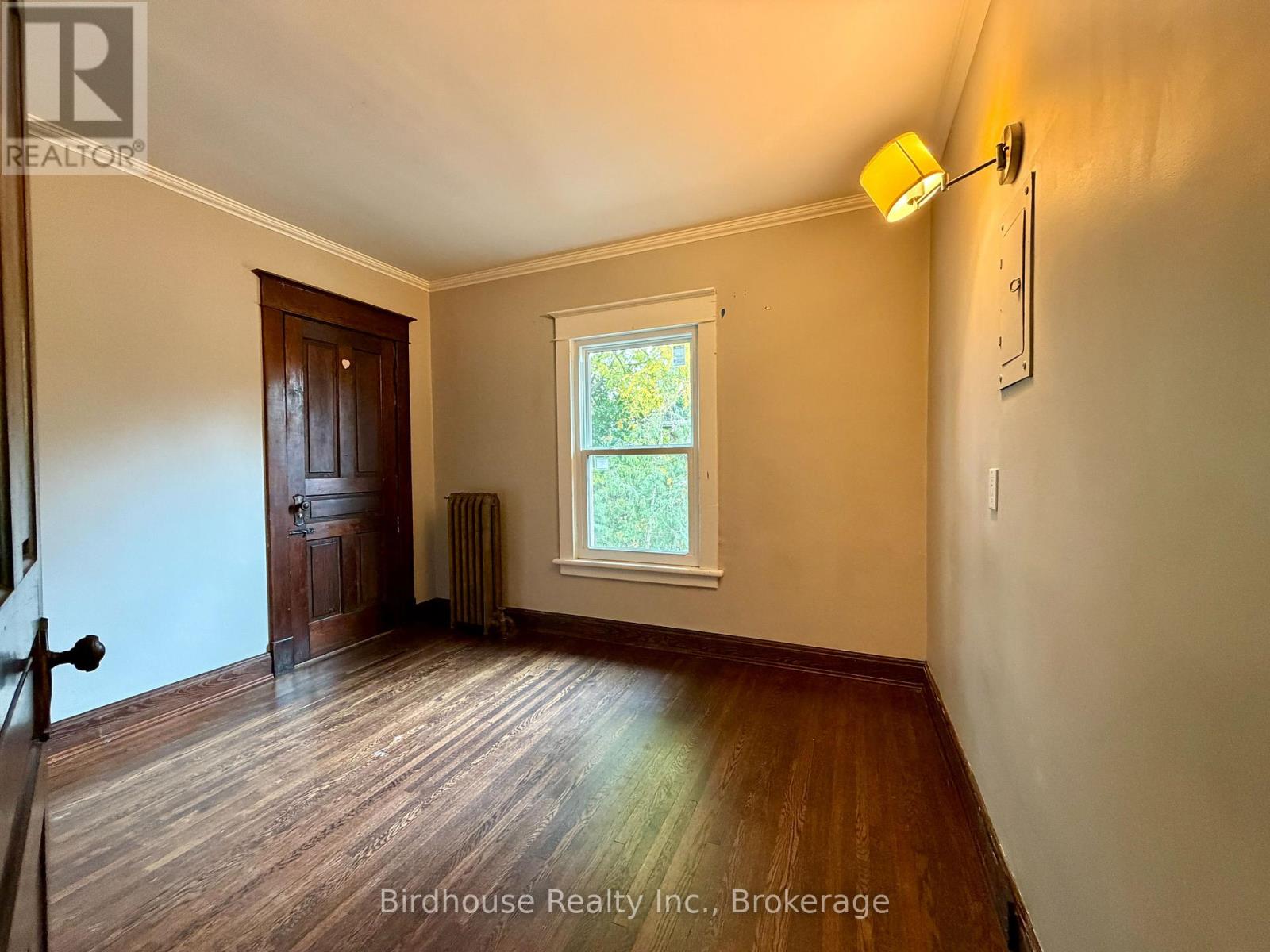 44 Cambridge Street North — photo 16