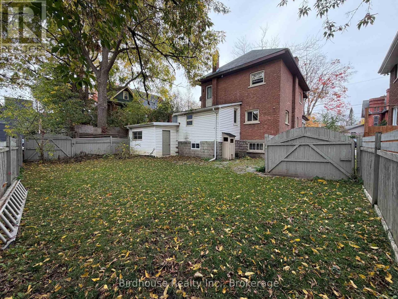 44 Cambridge Street North — photo 22