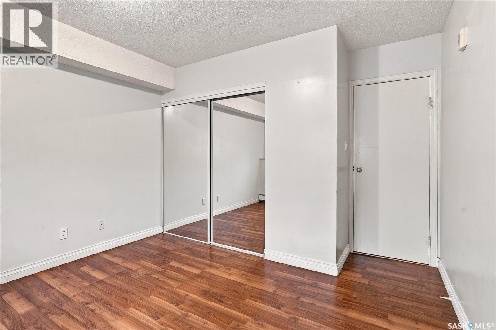 #103 522 X AVENUE S - 15