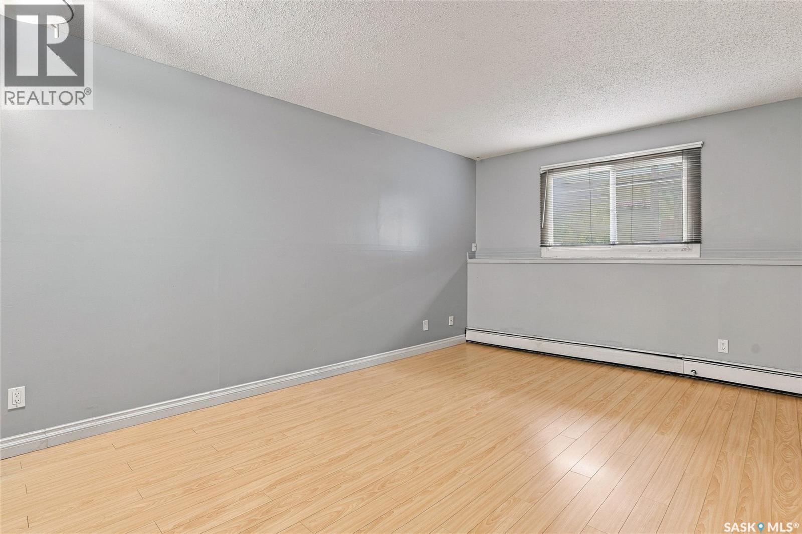 #103 522 X AVENUE S - 5