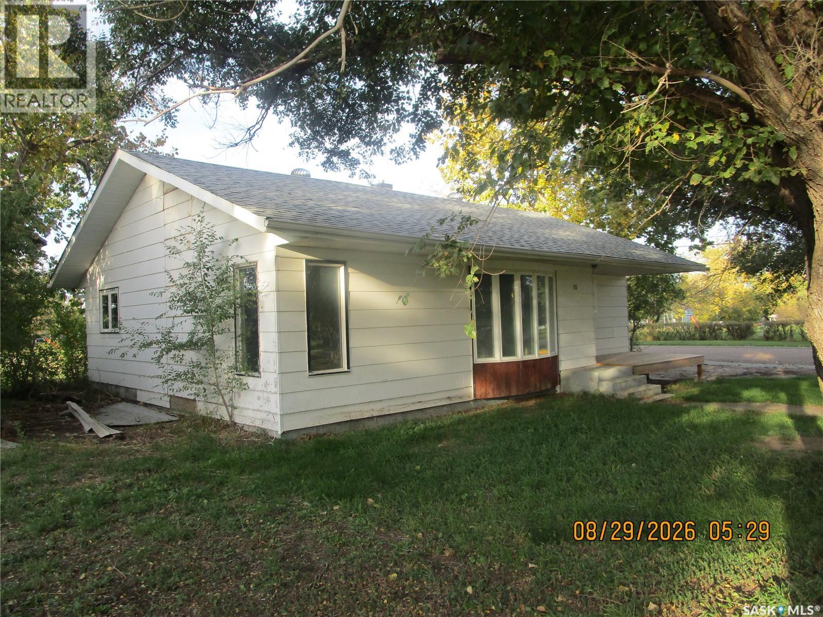 13 3RD STREET E, Willow Bunch — photo 4