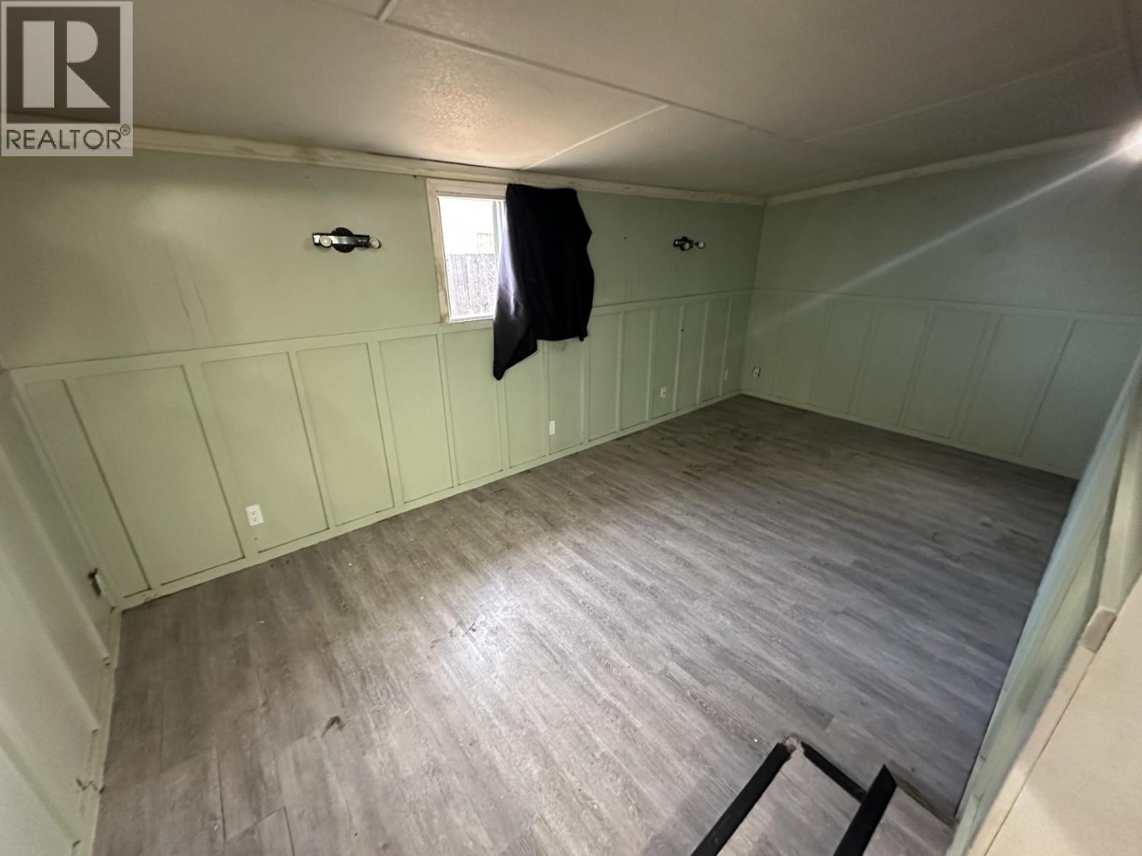 8515 77 STREET - 5
