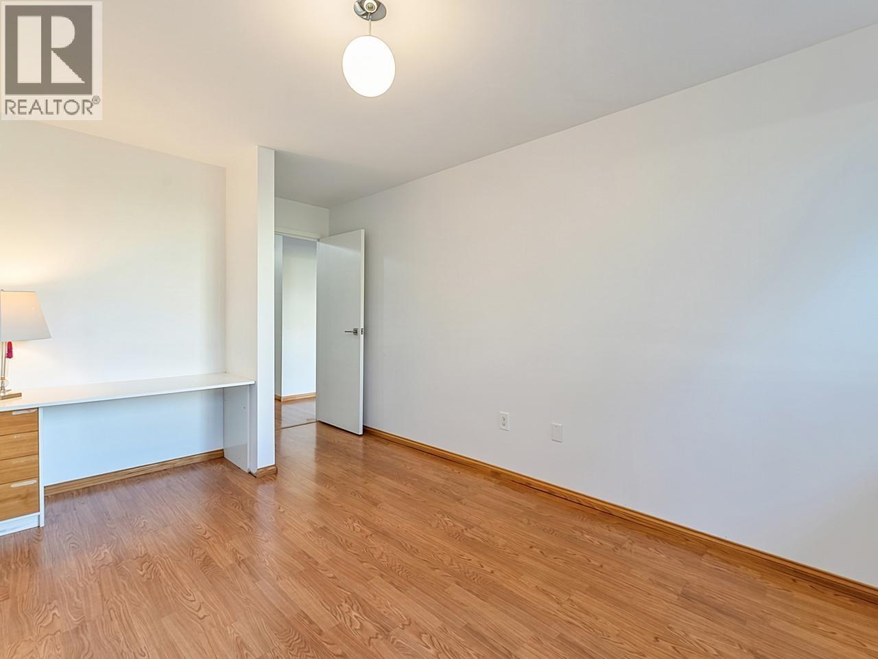 Photo of 106 1844 W 7TH AVENUE 18