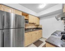 14846 Holly Park Lane, Surrey, BC V3R6Y2 Photo 8