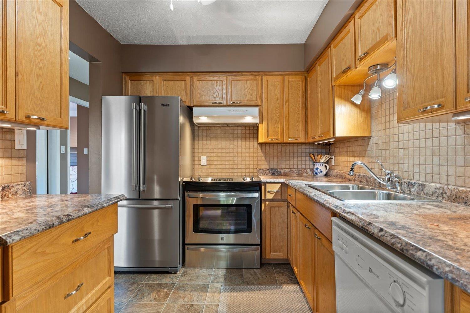 Property for sale at 106 32885 GEORGE FERGUSON WAY