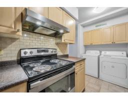 14846 Holly Park Lane, Surrey, BC V3R6Y2 Photo 15