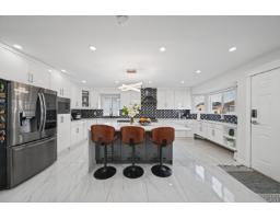12247 64 Avenue, Surrey, BC V3W1W6 Photo 8