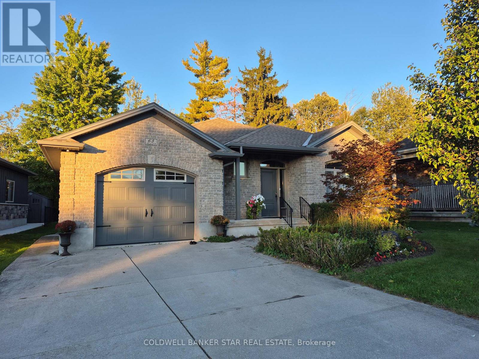 63 Treadwell Street — photo 1