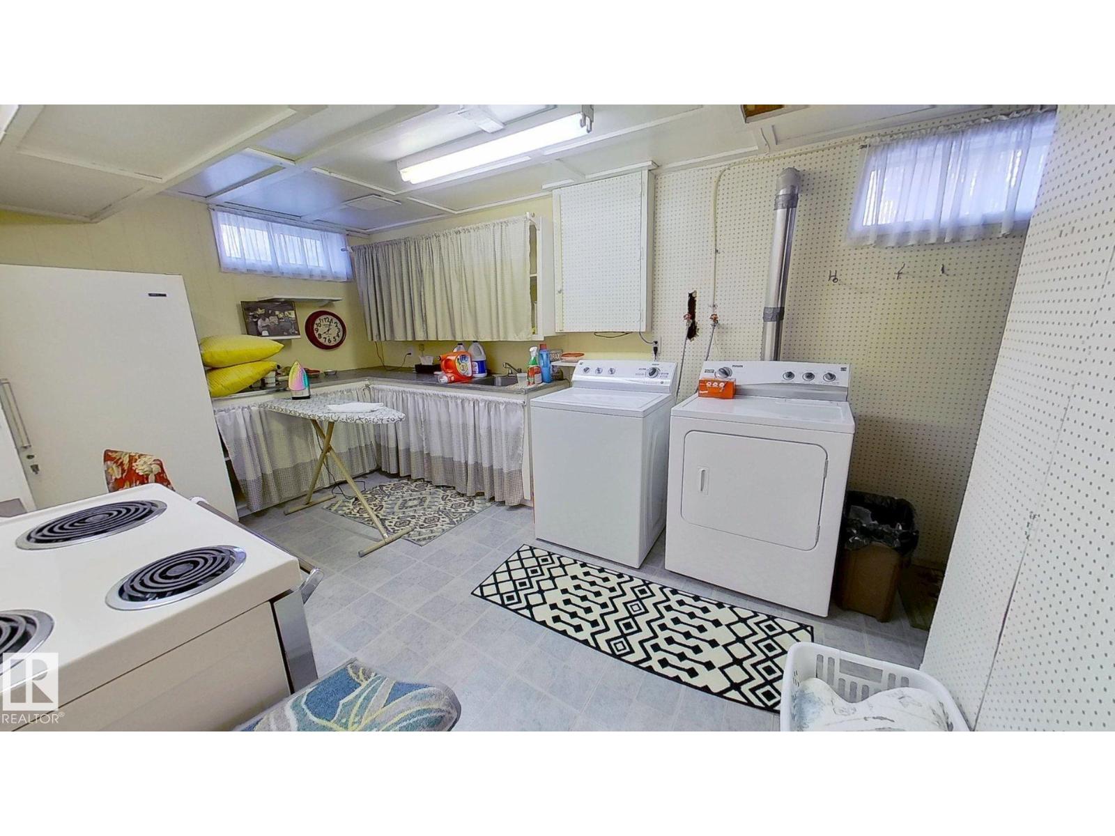 6704 152A Avenue NW, photo 21