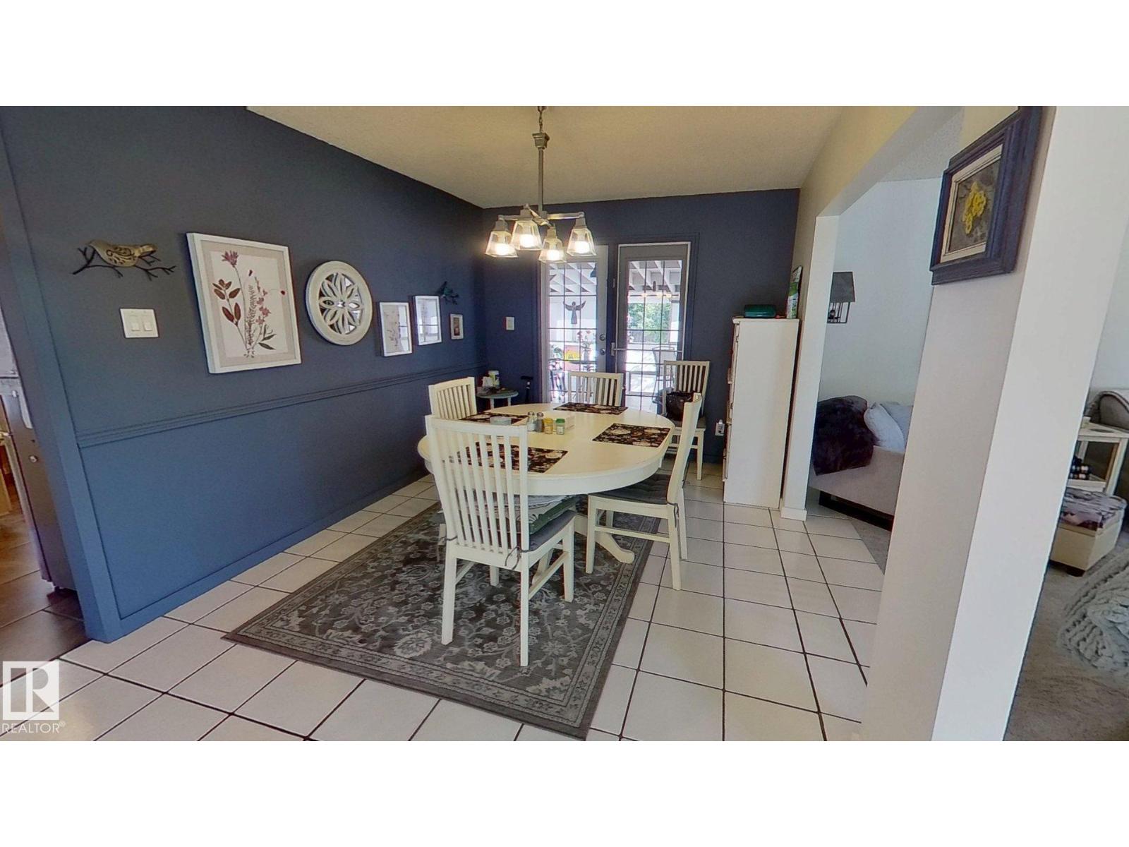 6704 152A Avenue NW, photo 4