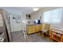 6704 152a Av Nw, Edmonton, AB T5C2Y9 Photo 9