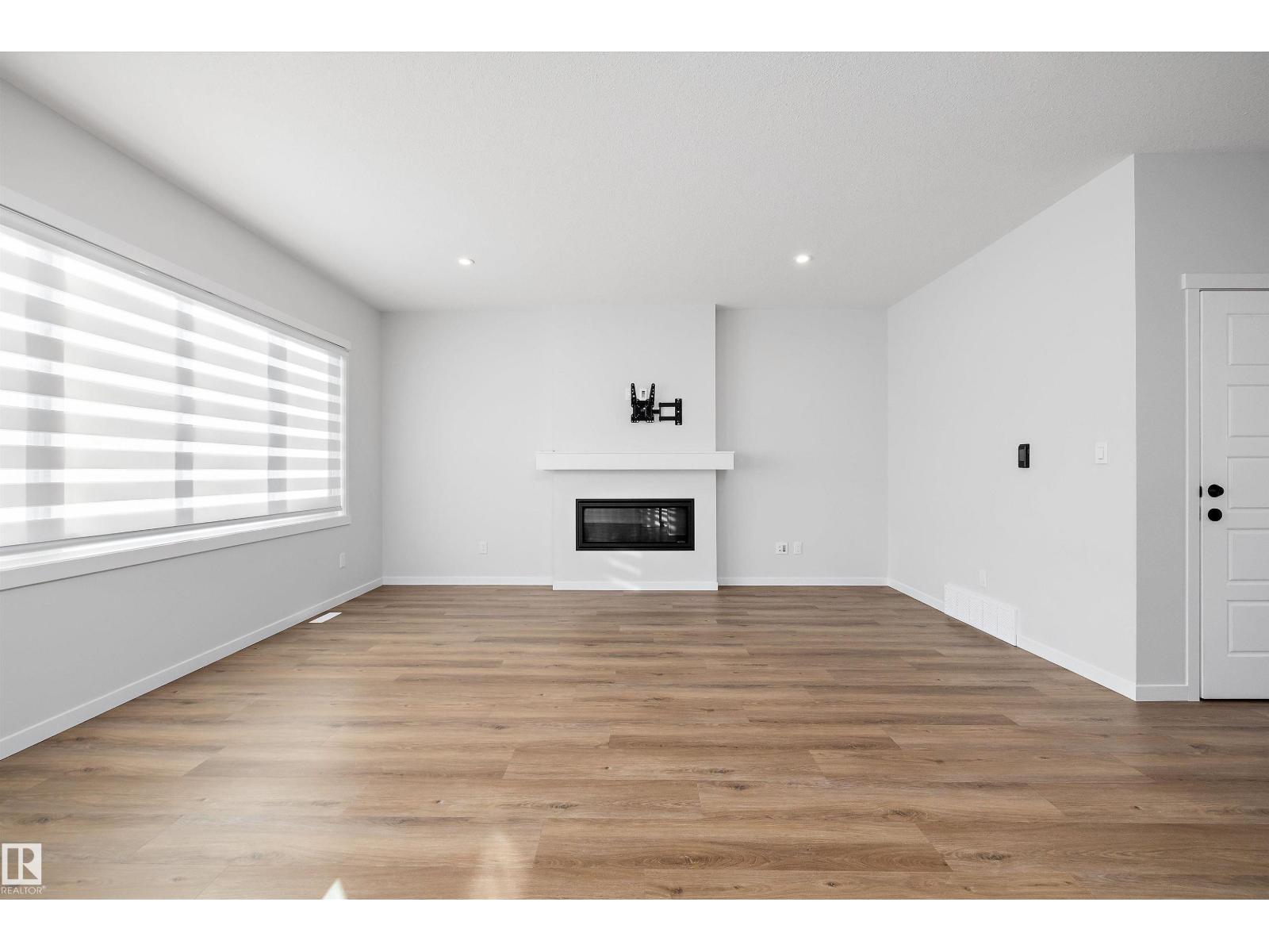 6333 Greenaway Avenue NW, photo 9