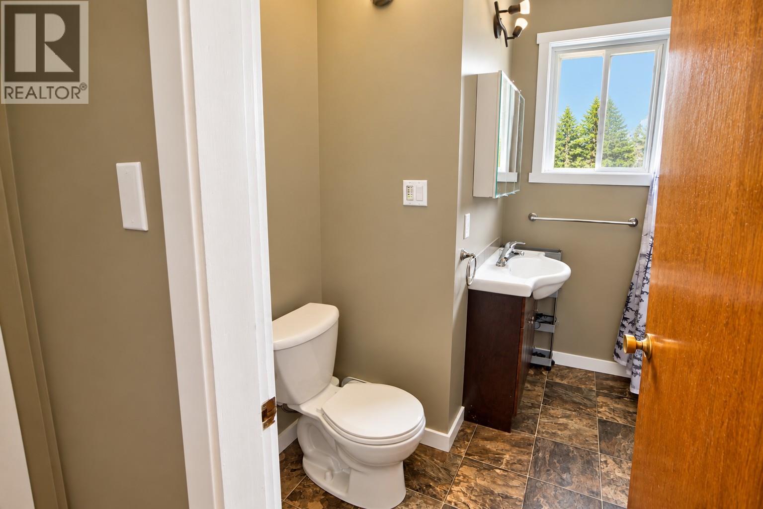 195 Lerose Street, Trail - Image 1