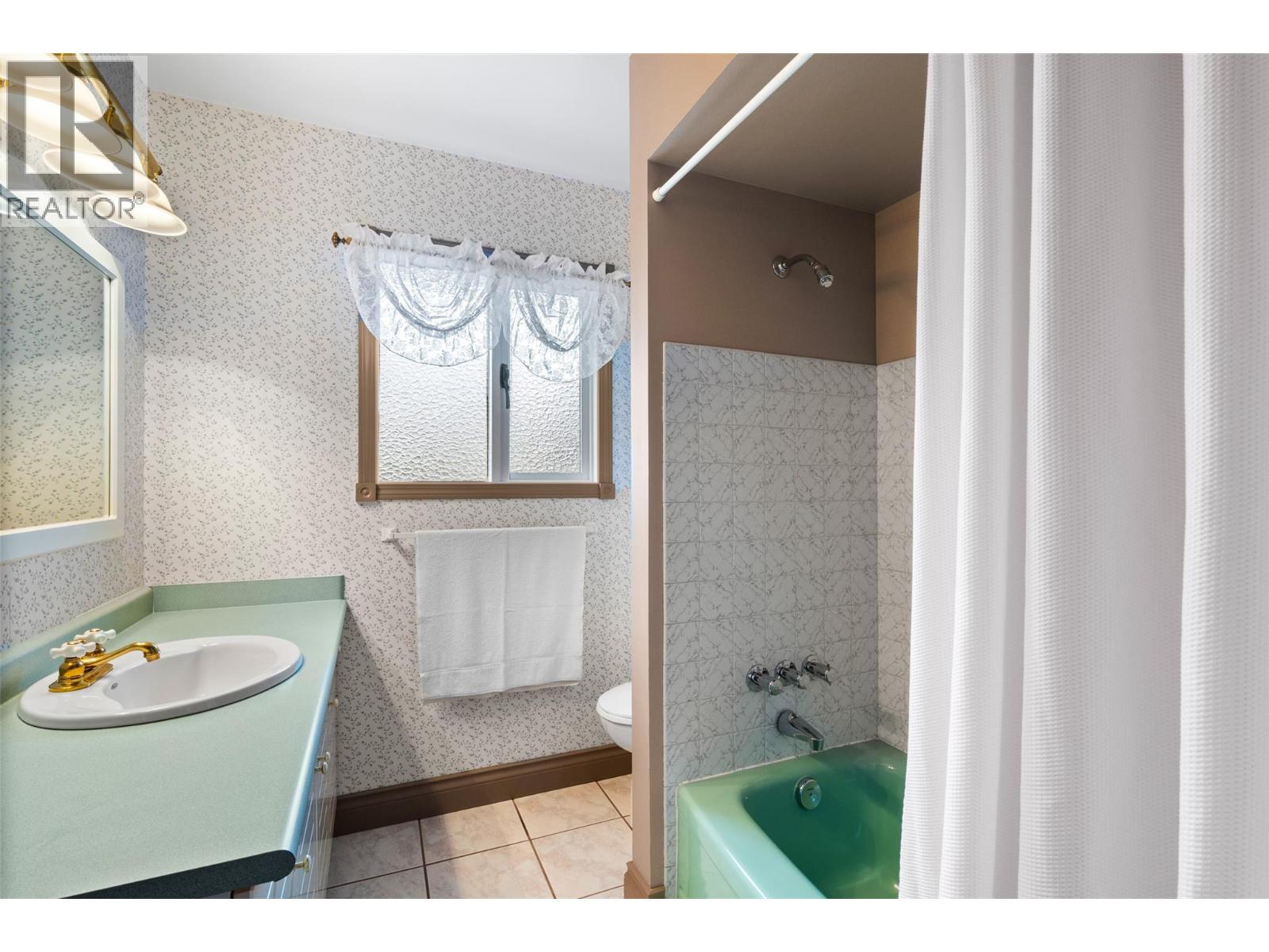 190 Vicars Road - 12